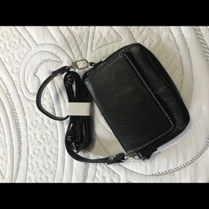 NWT CROSSBODY WALLET